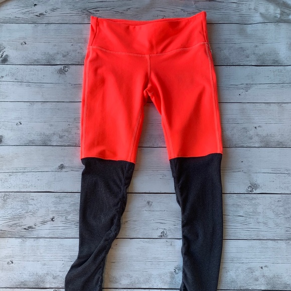 Alo Yoga Goddess Leggings - Picture 5 of 5